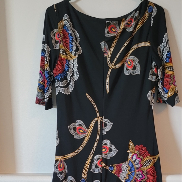 Super comfortable, stretchy Cleo dress. Size 6. Black pattern. - Picture 2 of 2